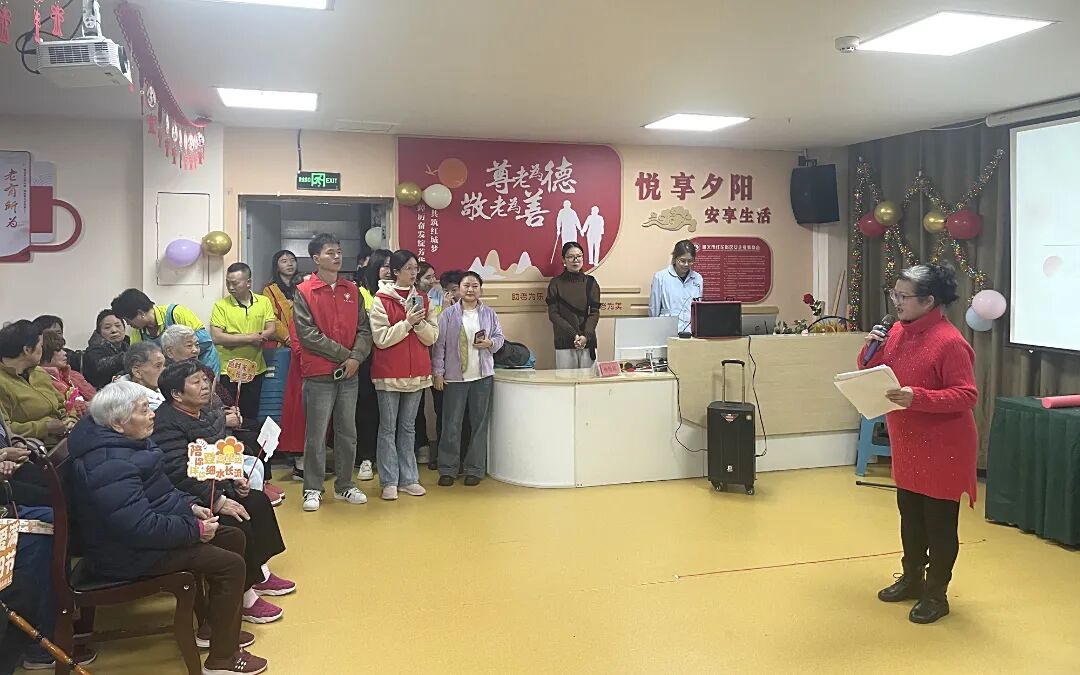 弘扬孝亲敬老美德！红花岗区青年志愿者用行动守护“夕阳红”
